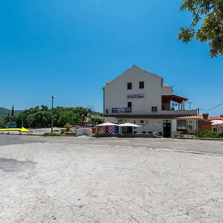 Siljug Apartman *