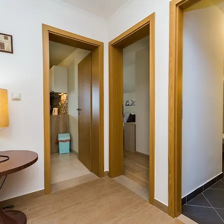 Siljug Apartment *