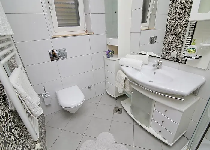 Siljug Apartament *